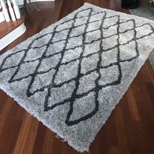 Korya Global Ivory. Black Area Rub 8x10’